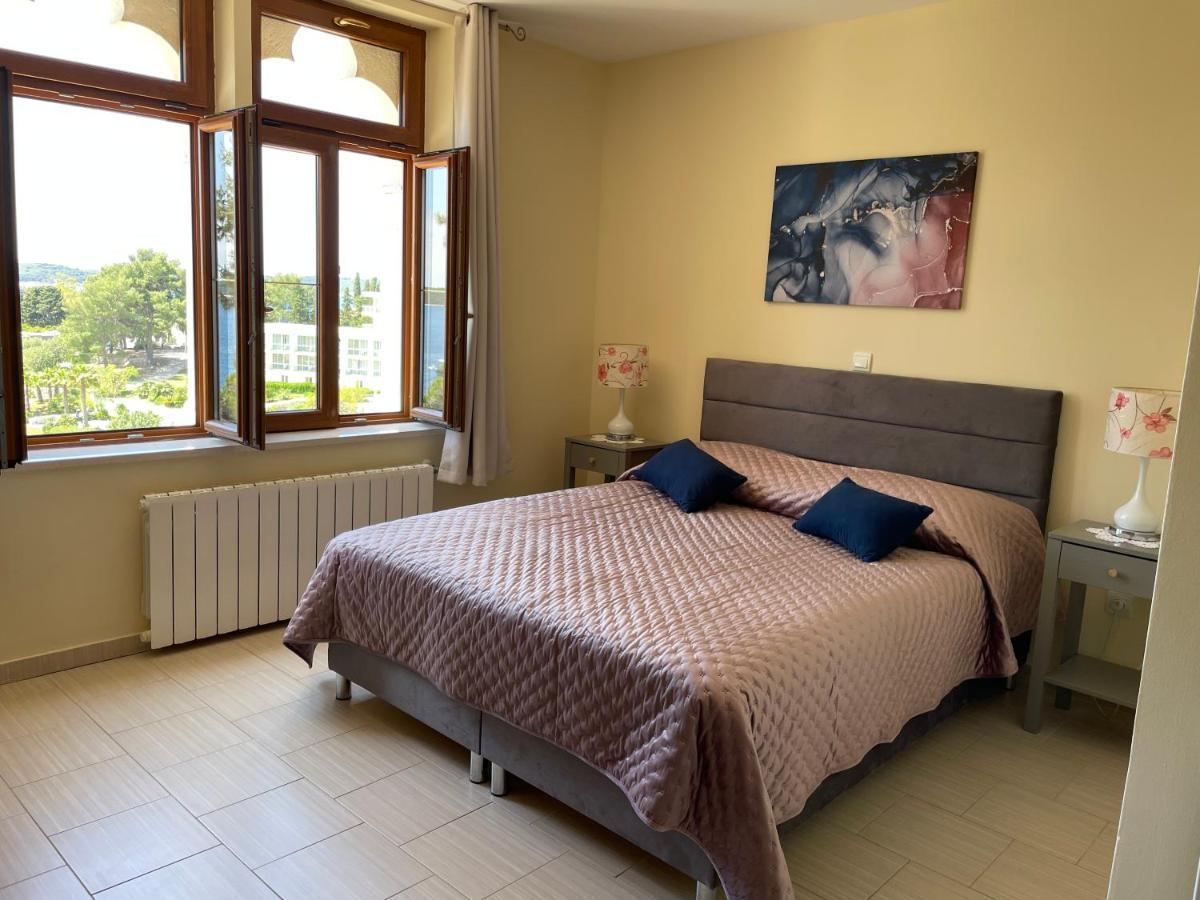 Apartments Villa Dinka Hvar Town Exterior photo