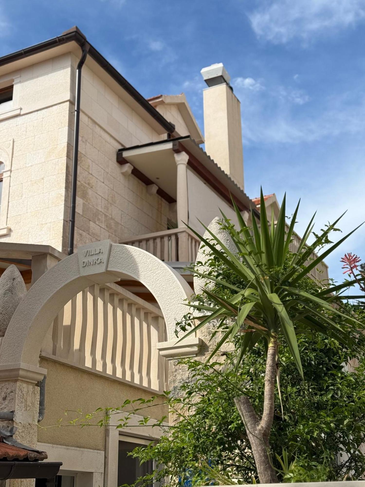 Apartments Villa Dinka Hvar Town Exterior photo