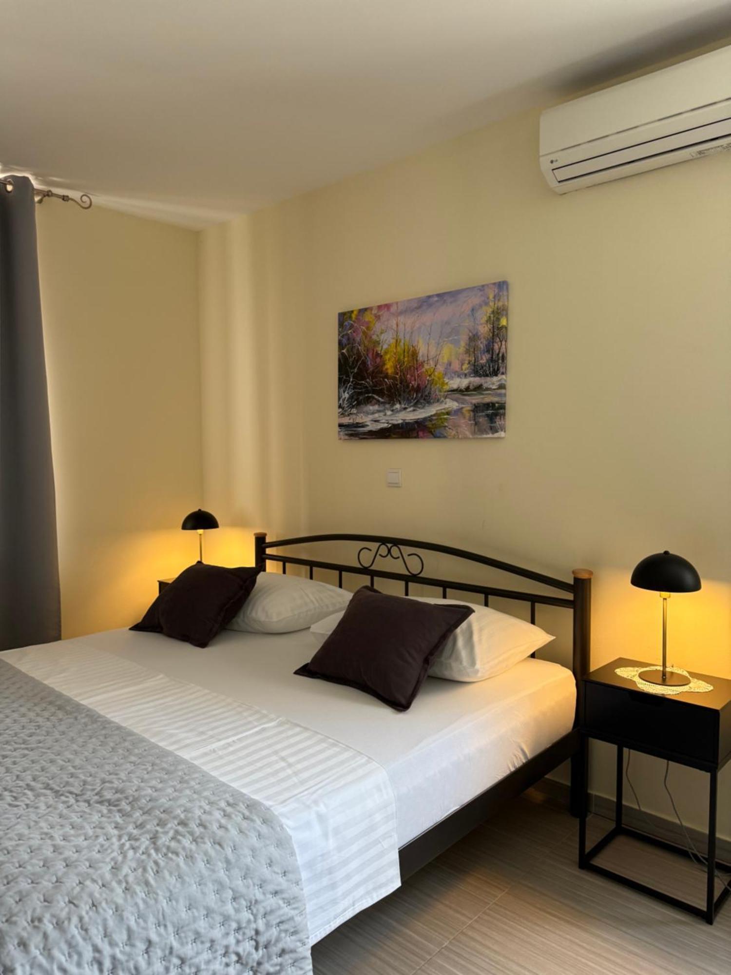 Apartments Villa Dinka Hvar Town Exterior photo