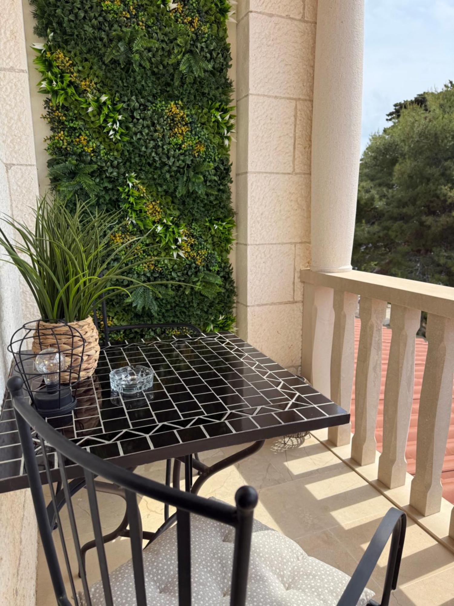 Apartments Villa Dinka Hvar Town Exterior photo