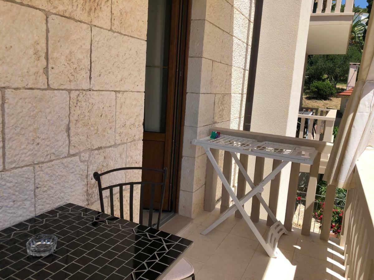 Apartments Villa Dinka Hvar Town Exterior photo